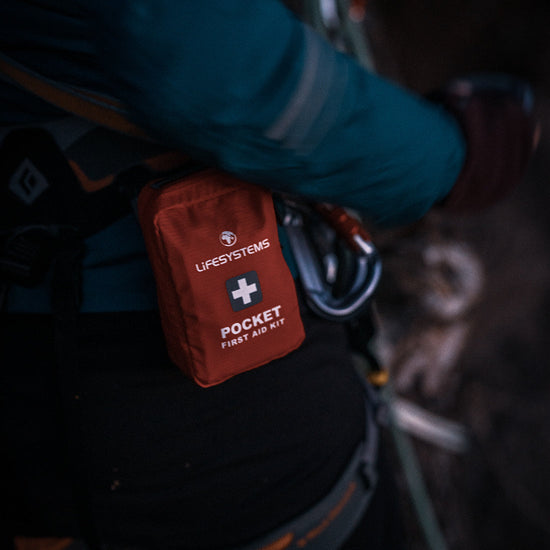 Load image into Gallery viewer, Lifesystems Pocket First Aid Kit
