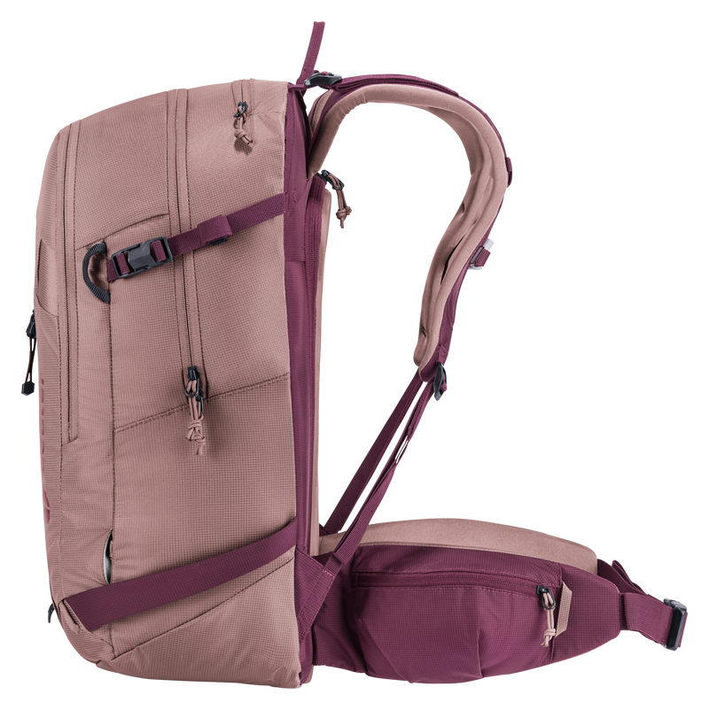 Load image into Gallery viewer, Deuter Freerider 28 SL Rucksack
