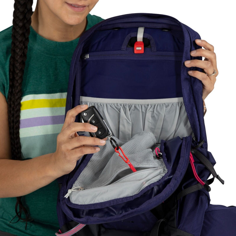Load image into Gallery viewer, Osprey Tempest 11 Rucksack
